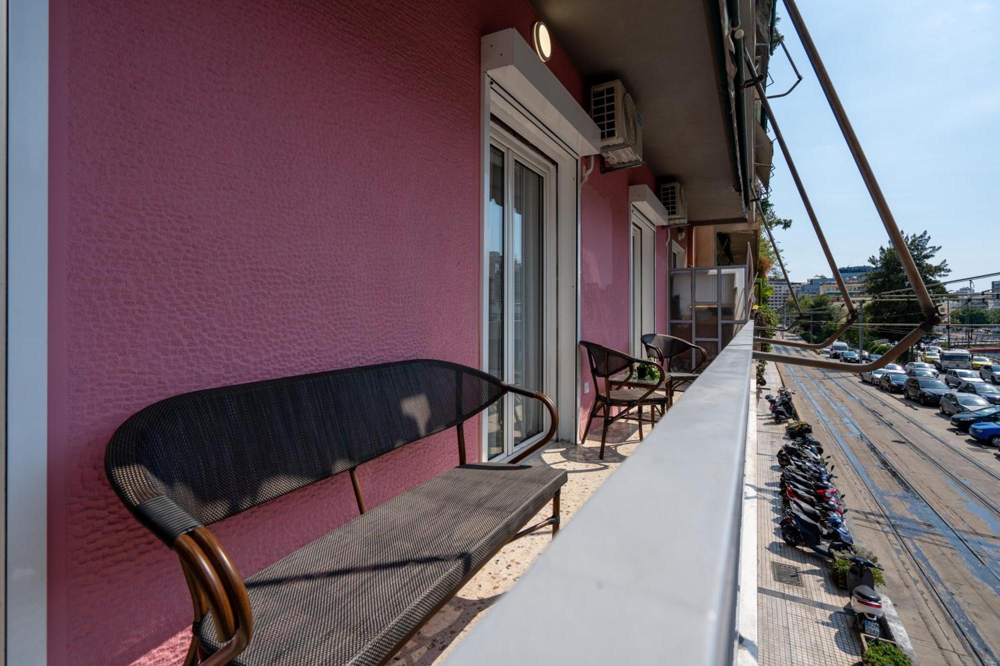Newly Renovated 2 Bedroom Apartment, 5Min To Metro 雅典 外观 照片